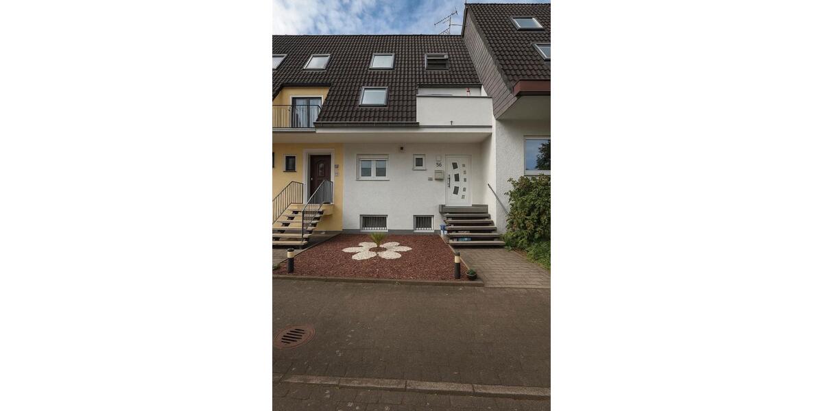 Reihenhaus Offenbach am Main Bieber - 6 Zimmer, 180 m&sup2;, 2.750&euro; | Angebot:25760694