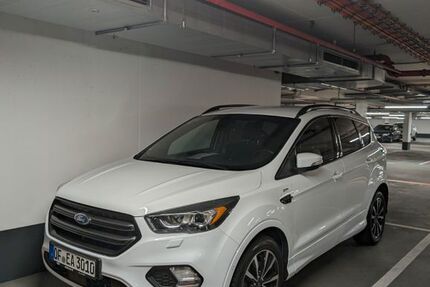 Ford Kuga 127.000 km 15.000 &euro; Offenbach am Main 63069