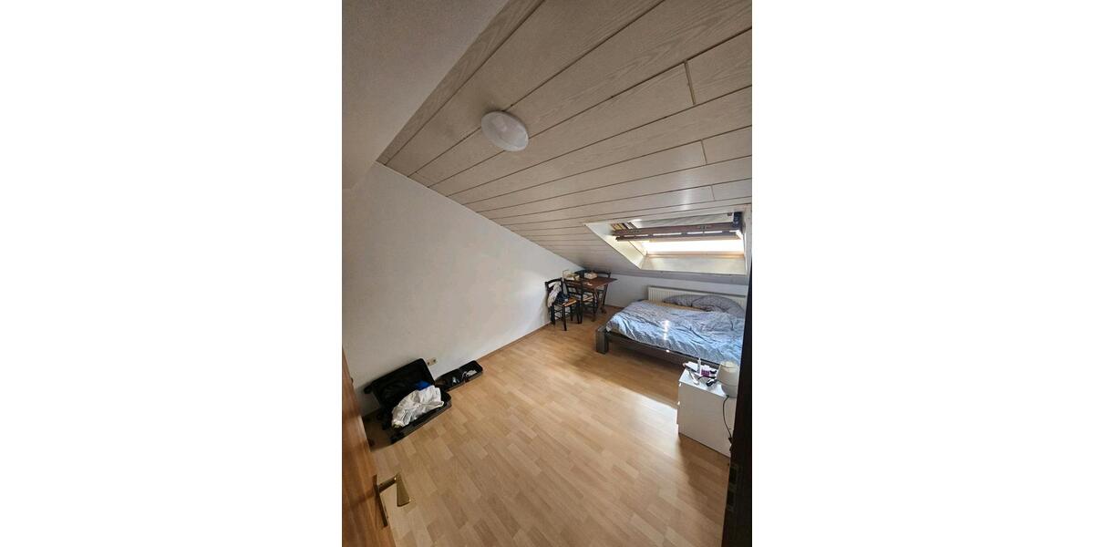 Dachgeschoßwohnung Bruchköbel - 2 Zimmer, 60 m&sup2;, 850&euro; | Angebot:26640388