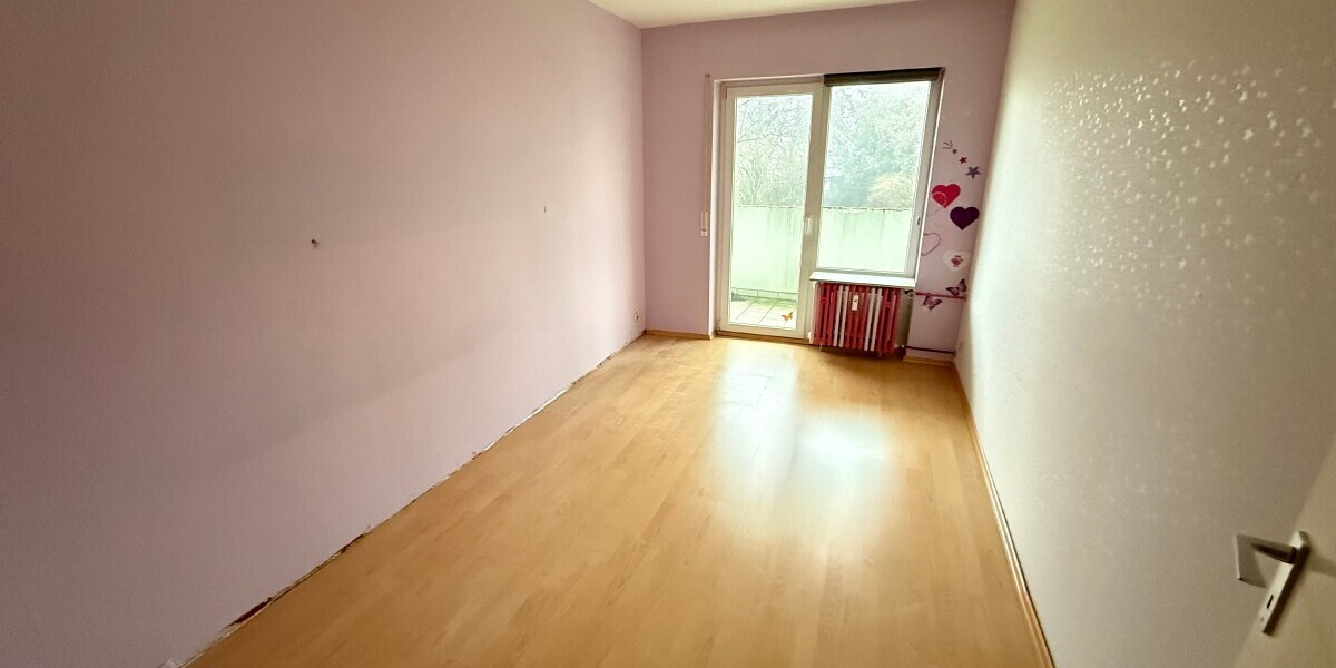 Kronberg: Große 4-Zimmer-Eigentumswohnung in Feldrandlage - Etagenwohnung Kronberg | Angebot:24148878