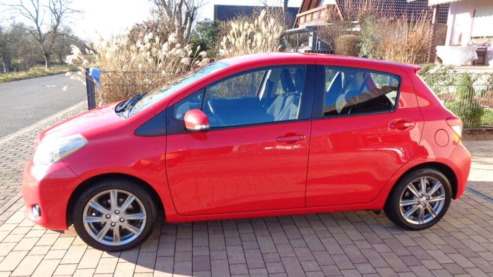 Toyota Yaris 125.500 km 5.700 &euro; Alzenau, St 63755