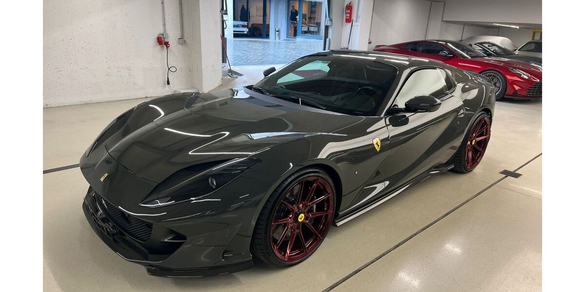 Ferrari 812 13.500 km 475.999 &euro; Frankfurt am Main 60326