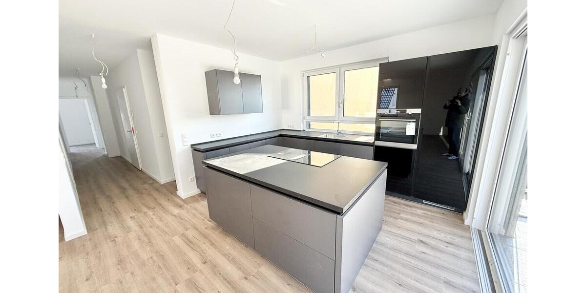 Etagenwohnung Rodgau - 4 Zimmer, 129 m&sup2;, 1.800&euro; | Angebot:24536656