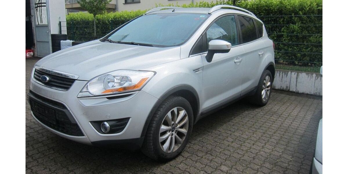 Ford Kuga 114.726 km 8.300 &euro; Aschaffenburg 63741