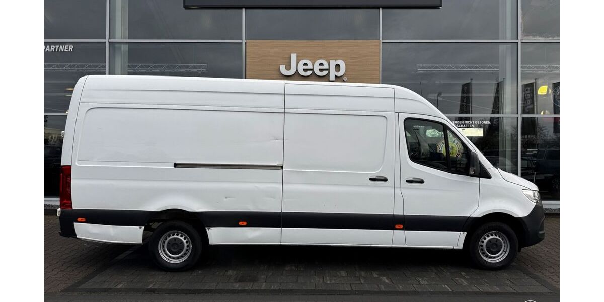 Mercedes-Benz Sprinter 195.050 km 19.390 &euro; Aschaffenburg 63741