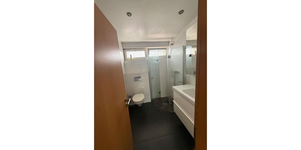 Mehrfamilienhaus, Wohnhaus Obertshausen - 6 Zimmer, 160 m&sup2;, 2.100&euro; | Angebot:26016675