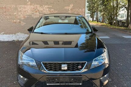 Seat Leon 205.000 km 6.999 &euro; Frankfurt am Main 60599