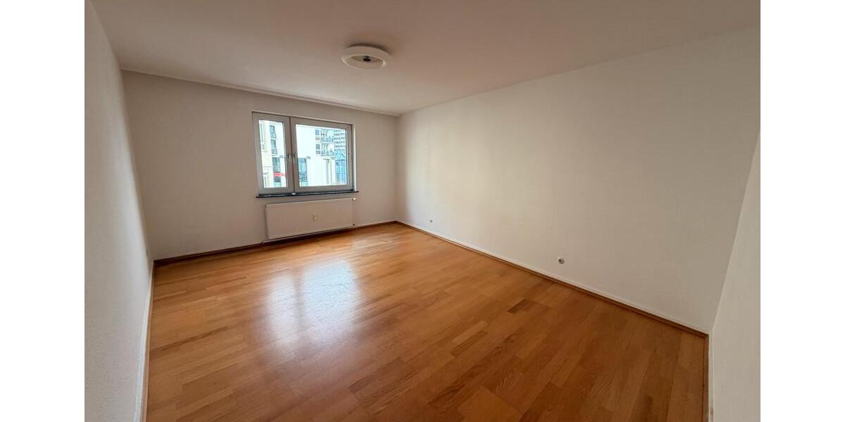 Etagenwohnung Bad Homburg vor der Höhe Berliner Siedlung/Gartenfeld - 3 Zimmer, 78 m&sup2;, 1.220&euro; | Angebot:25722468