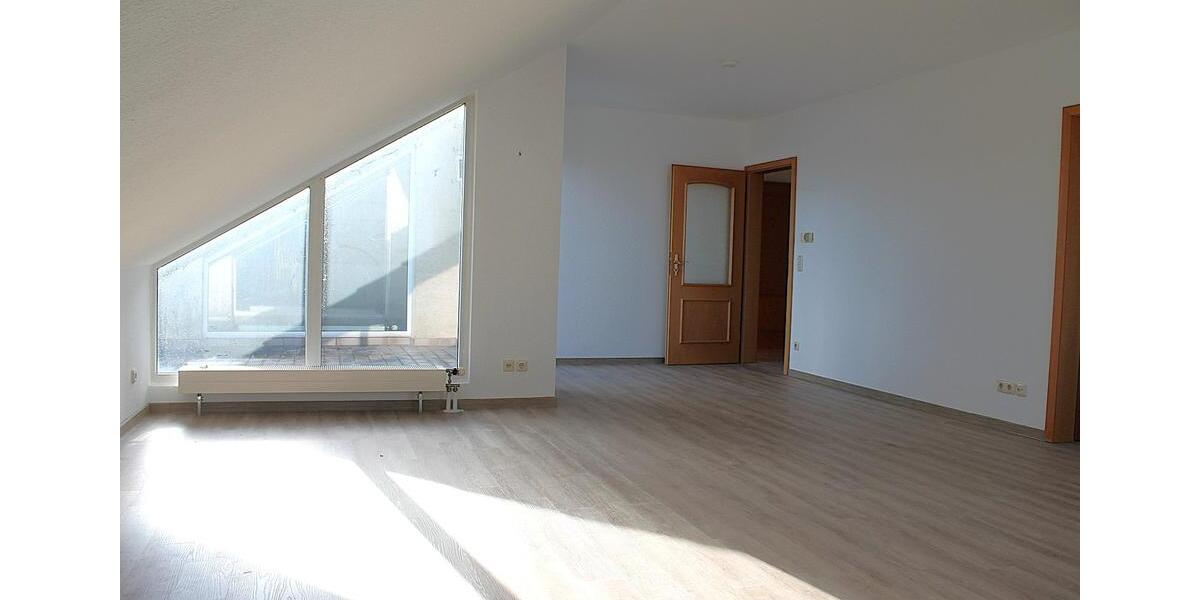 Dachgeschoßwohnung Aschaffenburg Österreicher Kolonie - 2 Zimmer, 82 m&sup2;, 750&euro; | Angebot:26459656