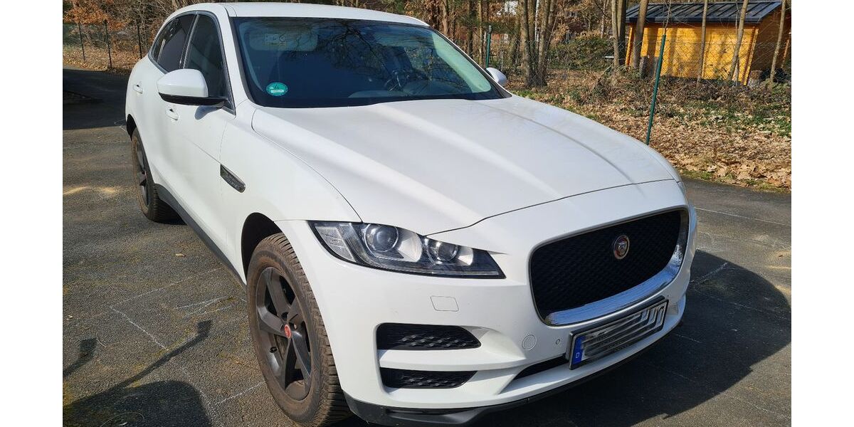Jaguar F-Pace 108.000 km 15.700 &euro; Mainhausen 63533