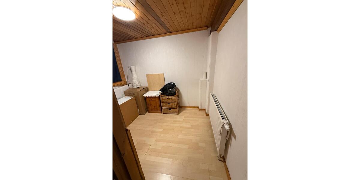 Etagenwohnung Bruchköbel - 3 Zimmer, 65 m&sup2;, 700&euro; | Angebot:27626726