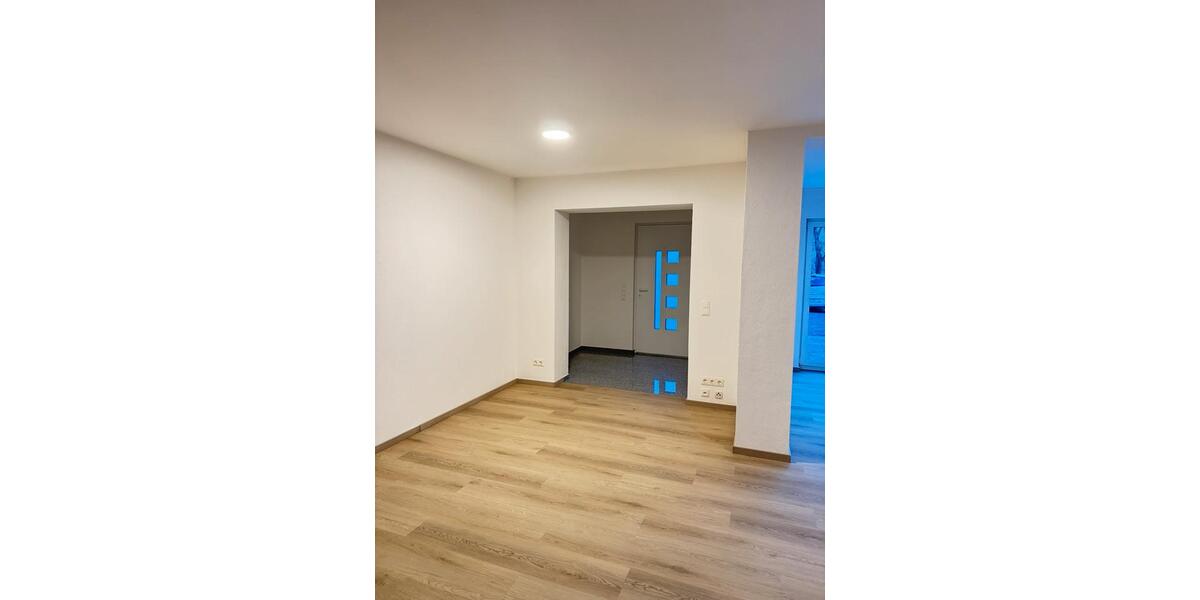 Etagenwohnung Gelnhausen - 2 Zimmer, 90 m&sup2;, 1.250&euro; | Angebot:24627252