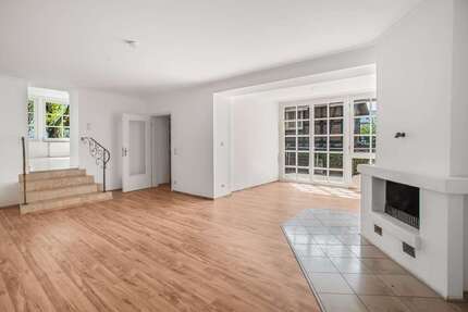 Haus Friedrichsdorf - 7 Zimmer, 255 m&sup2;, 749.000&euro; | Angebot:27695316