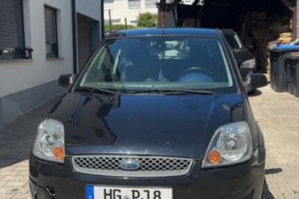 Ford Fiesta 184.000 km 1.100 &euro; Friedrichsdorf 61381
