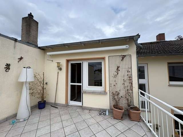 Etagenwohnung Mühlheim - 4 Zimmer, 105 m&sup2;, 1.350&euro; | Angebot:27711553