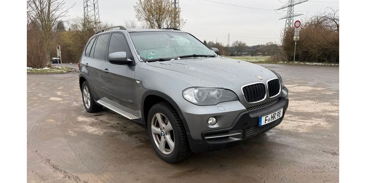 BMW X5 250.000 km 11.000 &euro; Frankfurt 60327