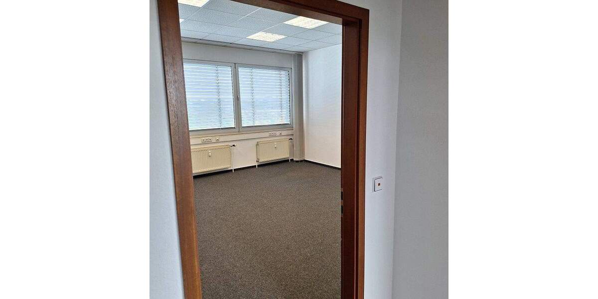 Gewerbeobjekt Frankfurt am Main Griesheim - 4 Zimmer, 125 m&sup2;, 1.150&euro; | Angebot:25865840