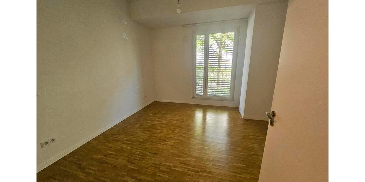 Erdgeschoßwohnung Frankfurt am Main Gutleutviertel - 3 Zimmer, 81 m&sup2;, 1.700&euro; | Angebot:25501529