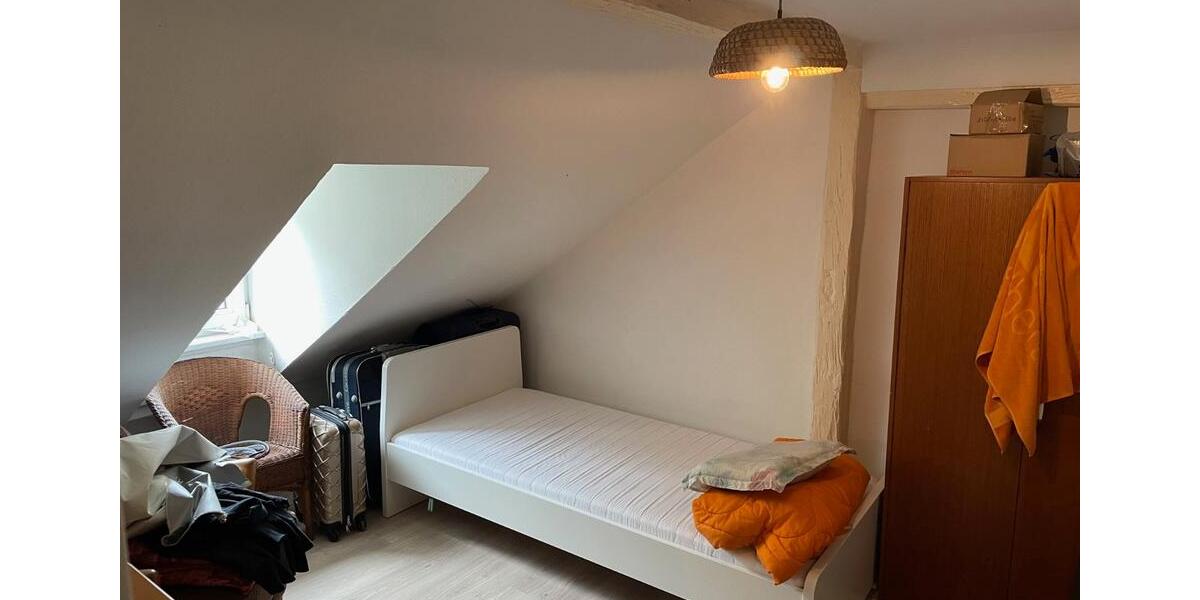 Dachgeschoßwohnung Aschaffenburg Österreicher Kolonie - 2 Zimmer, 19 m&sup2;, 285&euro; | Angebot:26347030