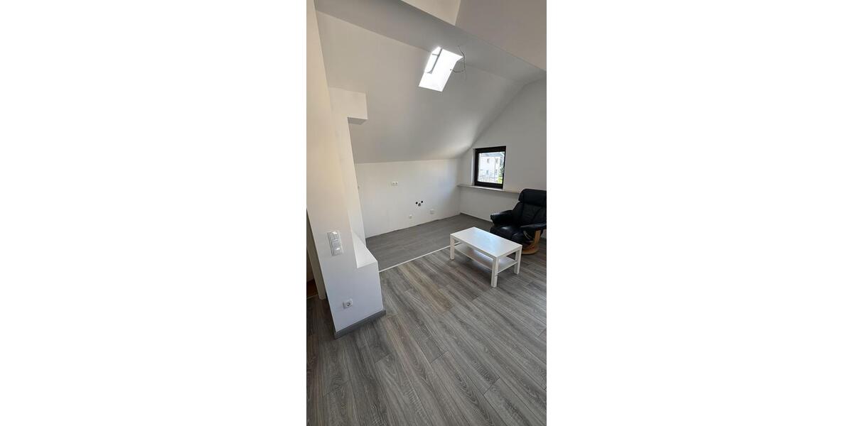 Etagenwohnung Ranstadt - 2 Zimmer, 89 m&sup2;, 890&euro; | Angebot:25907021