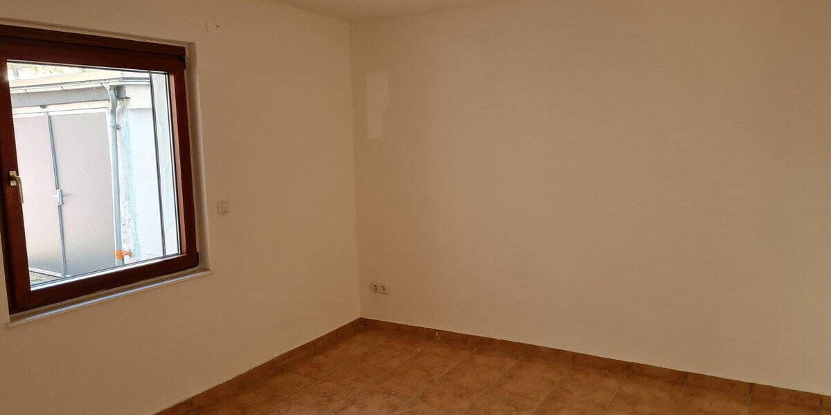 Einfamilienhaus Gelnhausen Hailer - 4 Zimmer, 180 m&sup2;, 2.250&euro; | Angebot:26870113
