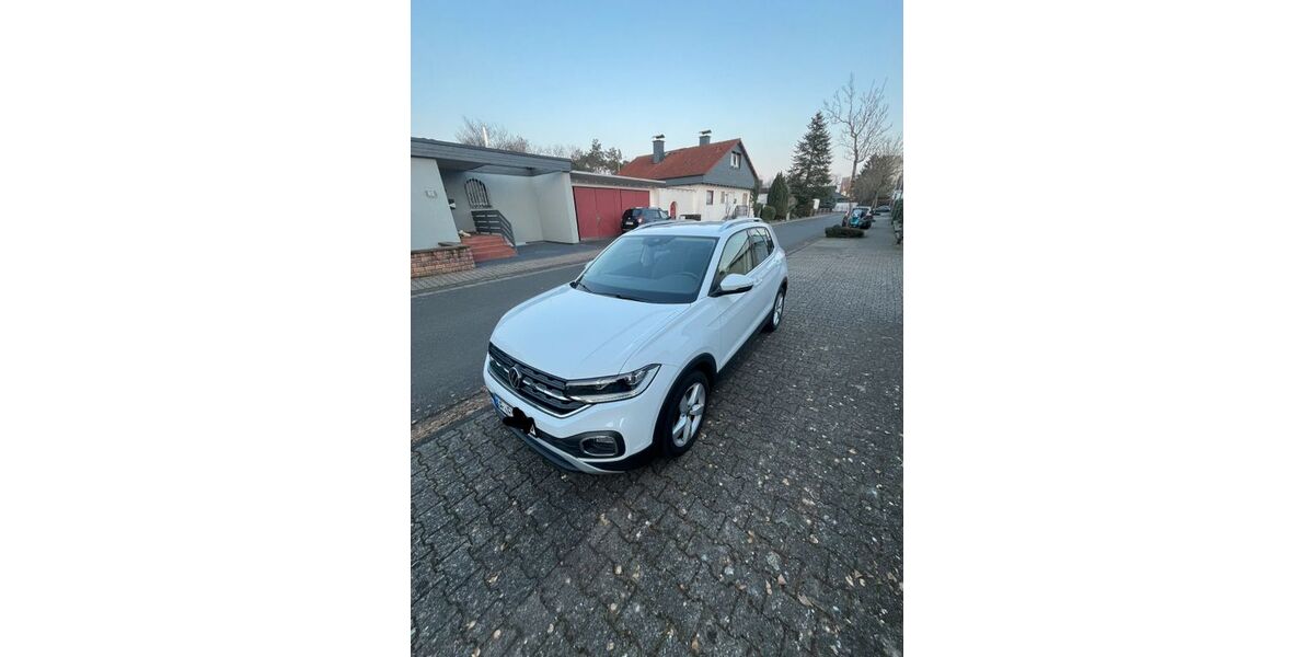 VW T-Cross 28.000 km 22.999 &euro; Offenbach 63073