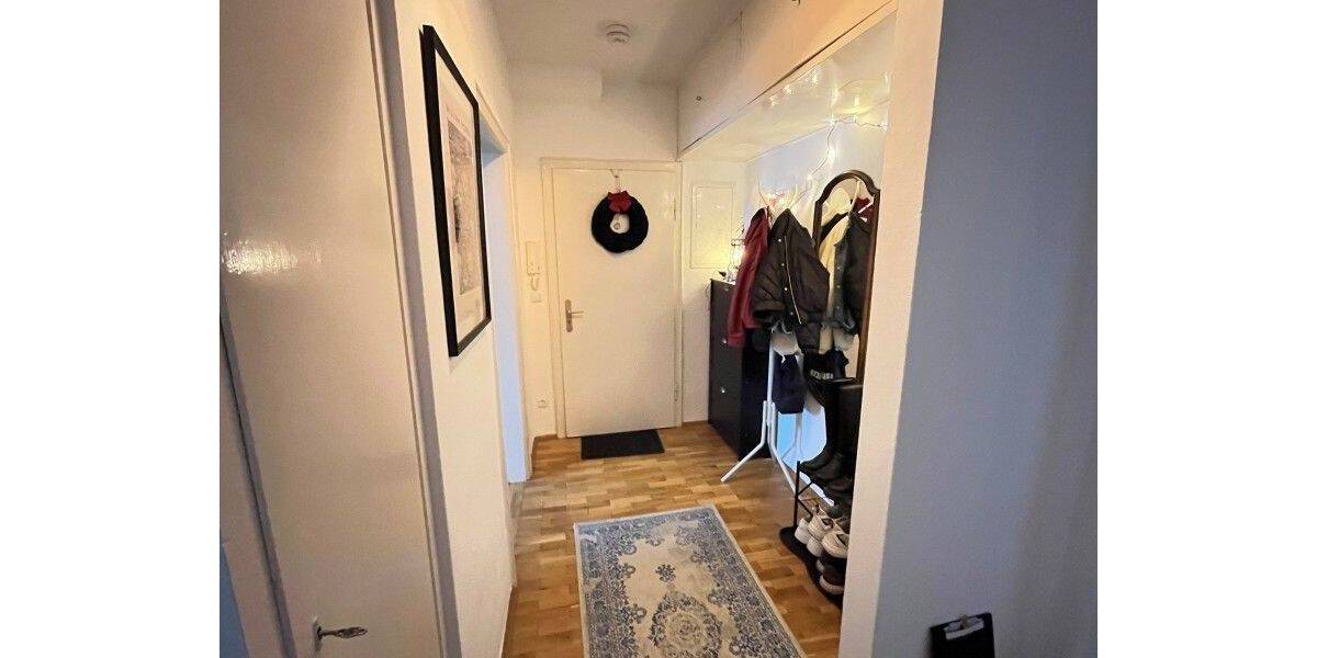 Etagenwohnung Frankfurt am Main Ostend - 3 Zimmer, 76 m&sup2;, 1.460&euro; | Angebot:26904105