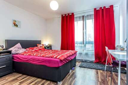 Zimmer Frankfurt Sachsenhausen Süd - 9 Zimmer, 650&euro; | Angebot:26617293
