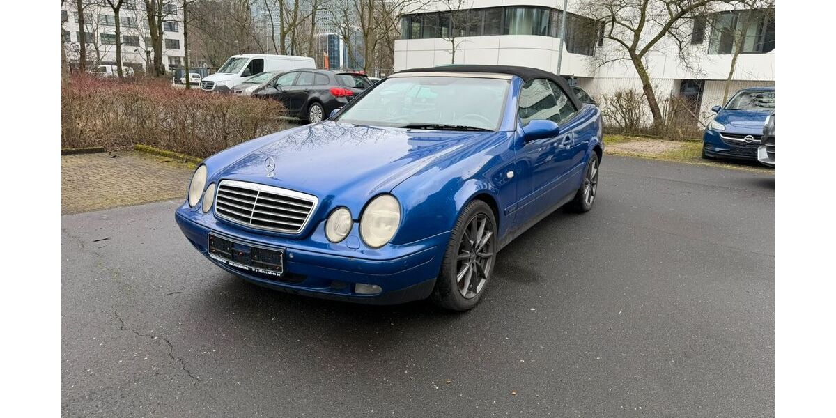 Mercedes-Benz CLK 320 184.232 km 2.500 &euro; Steinbach 61449