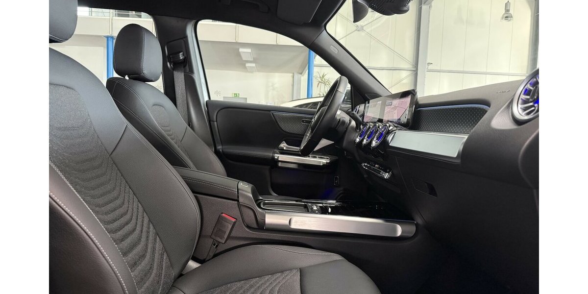 Mercedes-Benz GLB 250 4M DISTRONIC-360- KEYLESS- MBUX PREMIUM! 8.213 km 44.999 &euro; Groß-Umstadt 64823