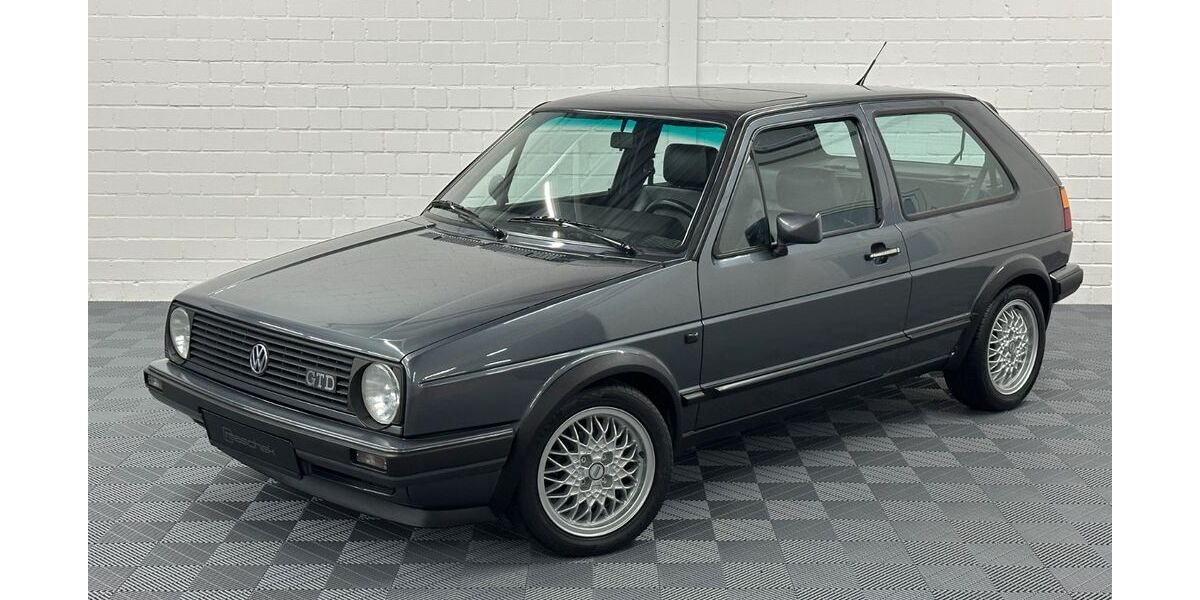 VW Golf 16.757 km 24.900 &euro; Aschaffenburg 63743