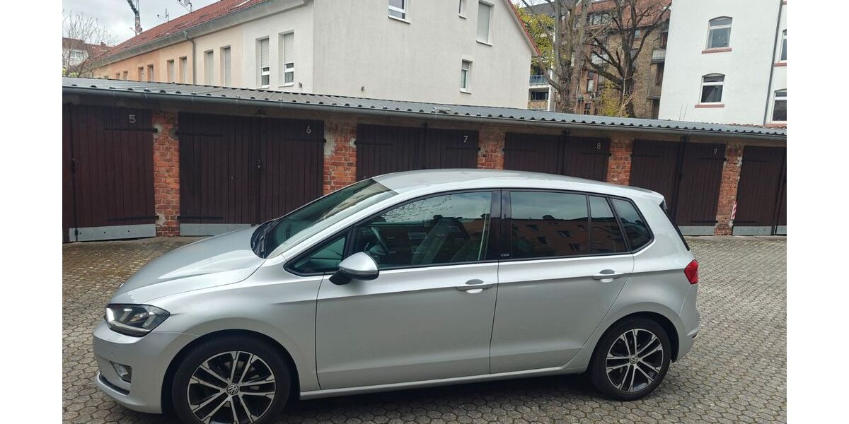 VW Golf Sportsvan 146.000 km 9.950 &euro; Offenbach am Main 63069