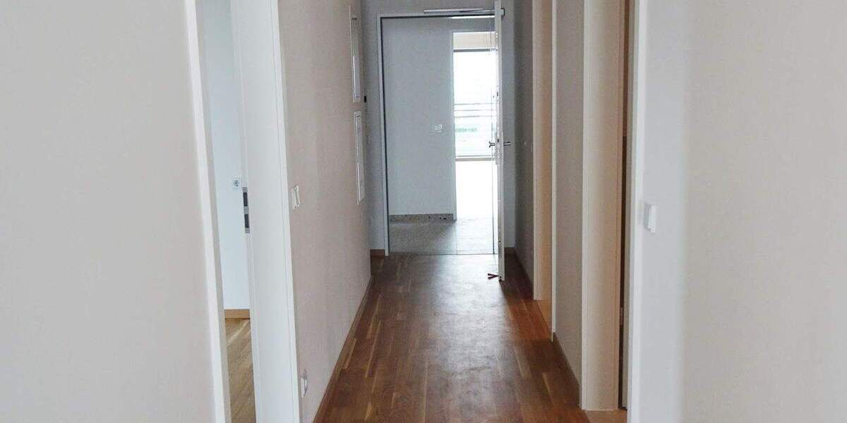 Etagenwohnung Frankfurt am Main Schwanheim - 3 Zimmer, 95 m&sup2;, 1.730&euro; | Angebot:25896081