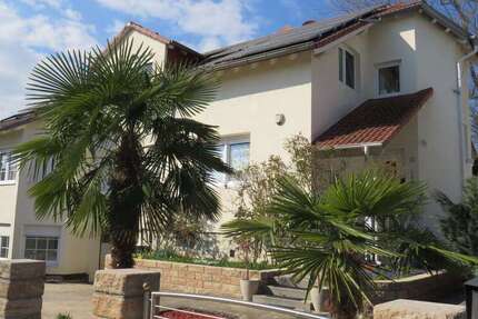 Wohnung Schwalbach - 1.5 Zimmer, 50 m&sup2;, 1.100&euro; | Angebot:25917774