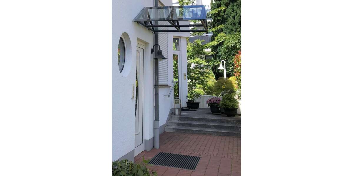 Etagenwohnung Bad Homburg v.d.H. Bad Homburg v. d. Höhe - 5 Zimmer, 150 m&sup2;, 2.200&euro; | Angebot:26871690