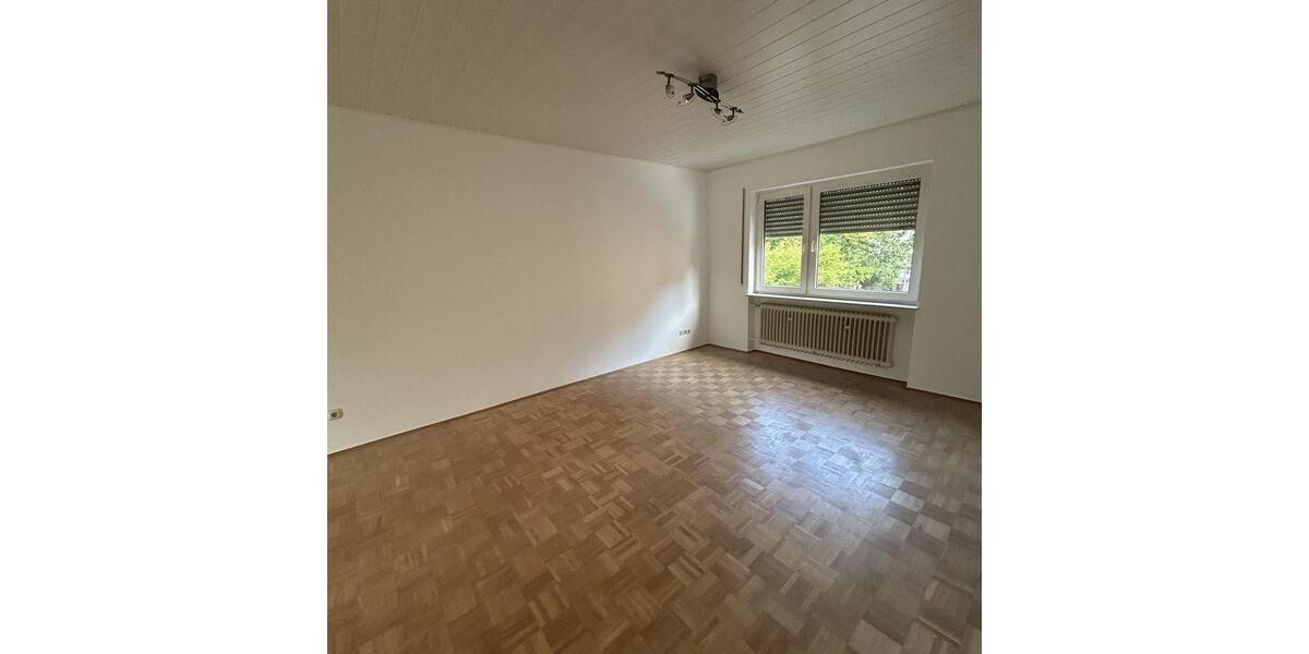 Etagenwohnung Frankfurt am Main Ost - 3 Zimmer, 80 m&sup2;, 1.300&euro; | Angebot:23027842