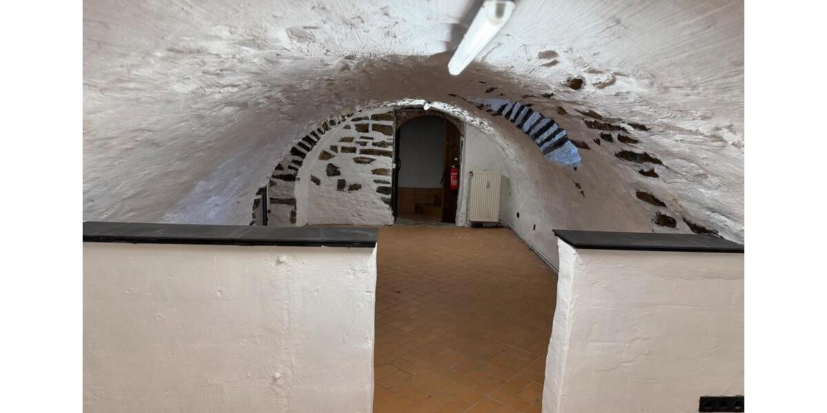 Gewerbeobjekt Steinbach (Taunus) - 450&euro; | Angebot:26623585