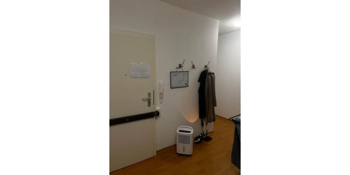 Etagenwohnung Frankfurt am Main Mitte-West - 6 Zimmer, 23 m&sup2;, 480&euro; | Angebot:23793936