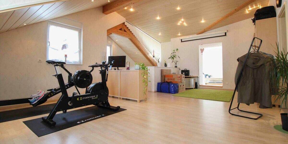 Einfamilienhaus Frankfurt am Main Rödelheim - 6 Zimmer, 175 m&sup2;, 799.000&euro; | Angebot:25986496