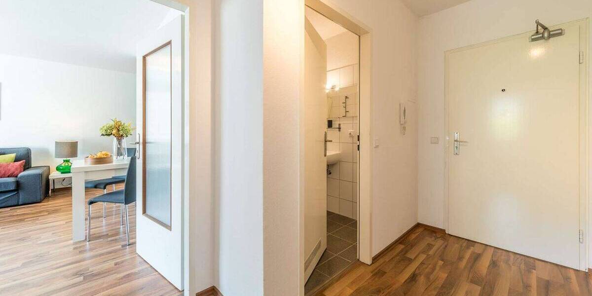 Etagenwohnung Frankfurt am Main Westend-Süd - 2 Zimmer, 48 m&sup2;, 1.810&euro; | Angebot:26824537
