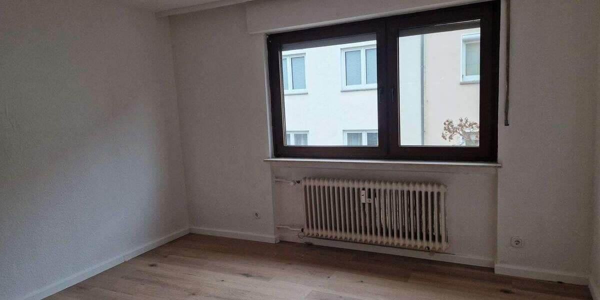 Etagenwohnung Hanau - 3 Zimmer, 79 m&sup2;, 995&euro; | Angebot:25677996
