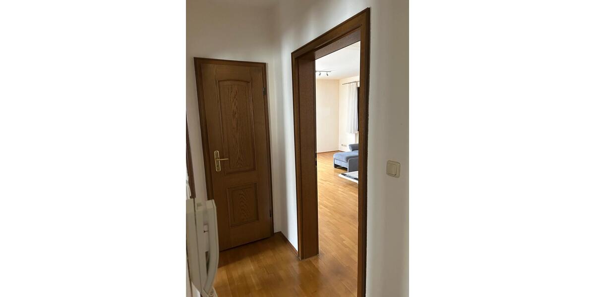 Etagenwohnung Frankfurt am Main Ost - 3 Zimmer, 86 m&sup2;, 1.300&euro; | Angebot:25965240