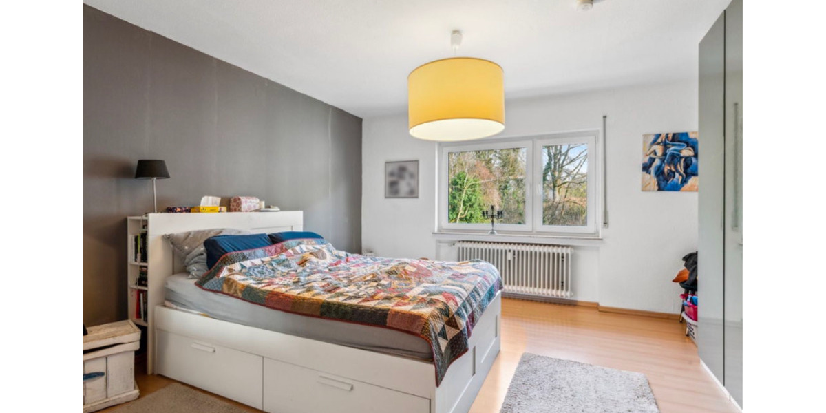 Etagenwohnung Friedrichsdorf - 3 Zimmer, 105 m&sup2;, 1.300&euro; | Angebot:25170172