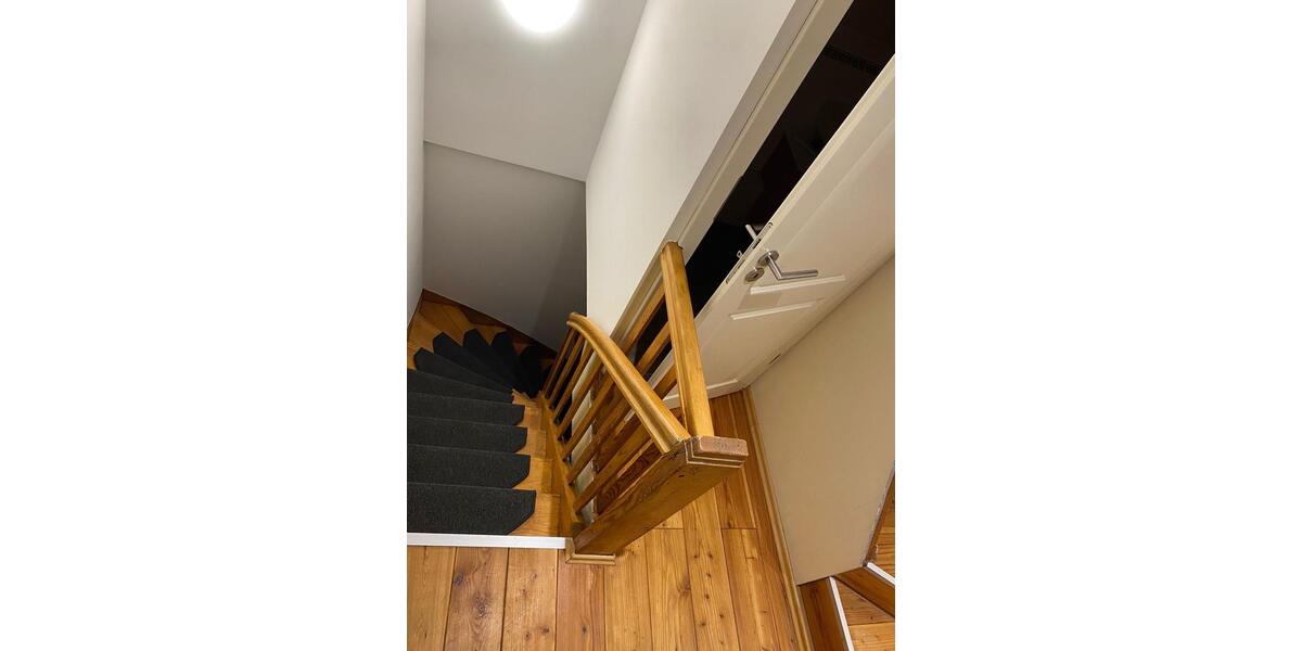 Einfamilienhaus Frankfurt am Main Mitte-West - 5 Zimmer, 115 m&sup2;, 1.900&euro; | Angebot:25901037