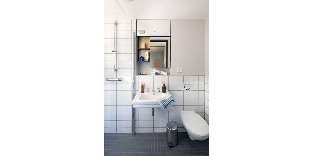 Einfamilienhaus Frankfurt am Main Nord-West - 1 Zimmer, 17 m&sup2;, 810&euro; | Angebot:27618288