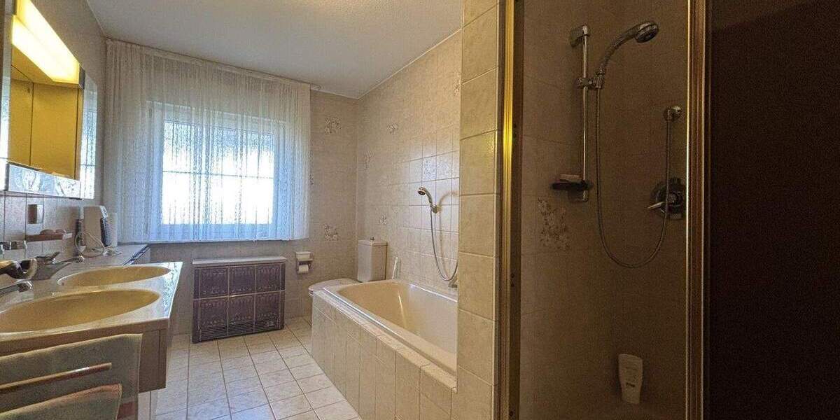 Einfamilienhaus Ranstadt - 6 Zimmer, 170 m&sup2;, 449.900&euro; | Angebot:25775618