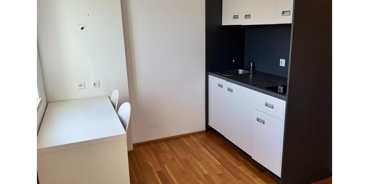 Etagenwohnung Frankfurt am Main Niederrad - 1 Zimmer, 18 m&sup2;, 895&euro; | Angebot:25843153