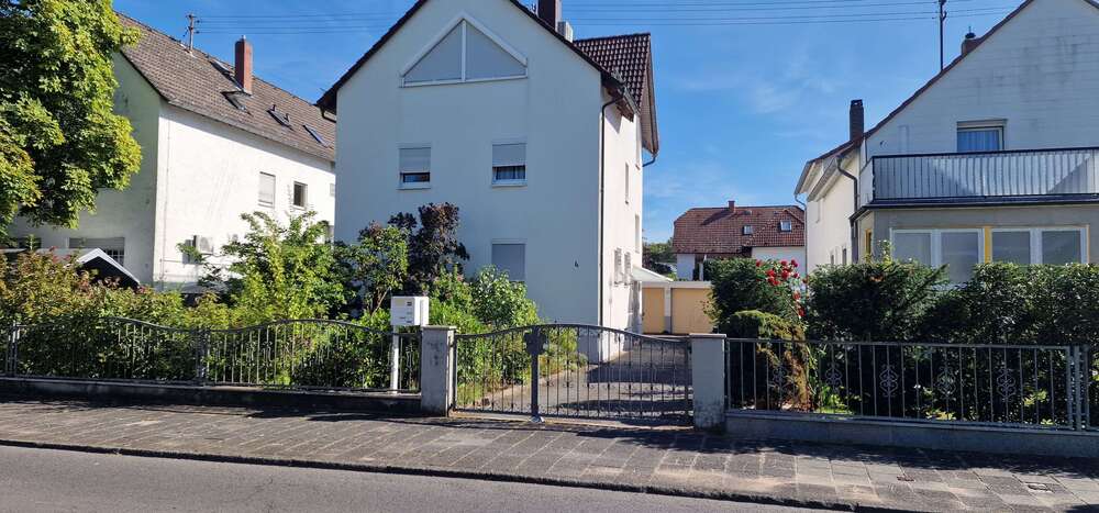 Einfamilienhaus Dreieich Schloß Philippseich - 8 Zimmer, 187 m&sup2;, 669.000&euro; | Angebot:25456635