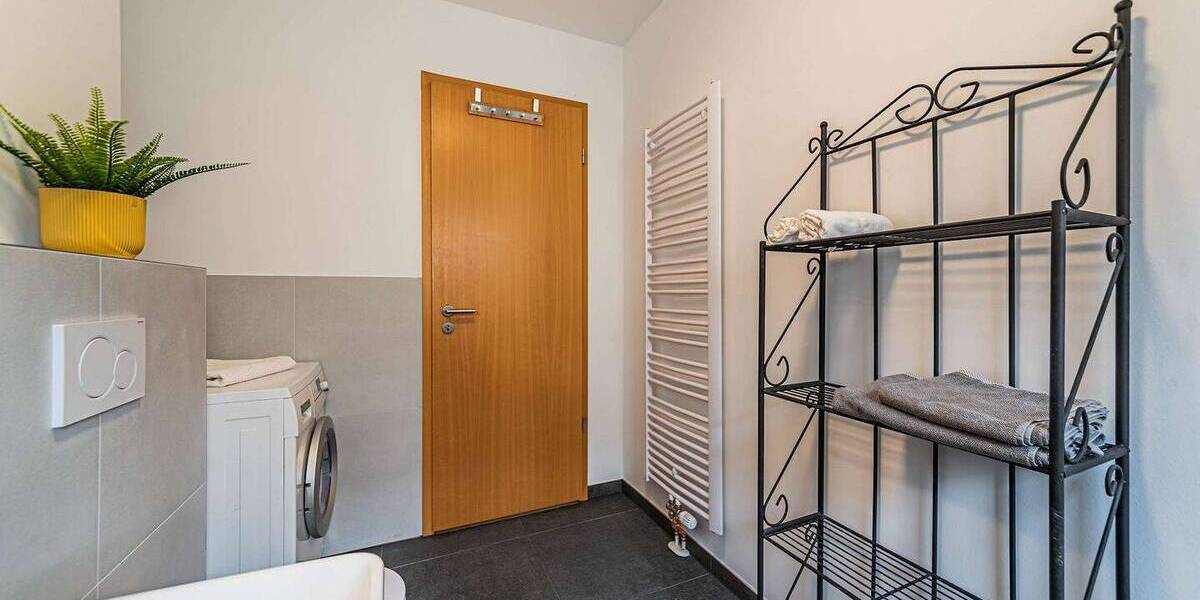 Etagenwohnung Frankfurt am Main Bockenheim - 2 Zimmer, 63 m&sup2;, 1.630&euro; | Angebot:25926617