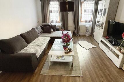 Wohnung Schöneck - 4 Zimmer, 140 m&sup2;, 1.150&euro; | Angebot:25713297